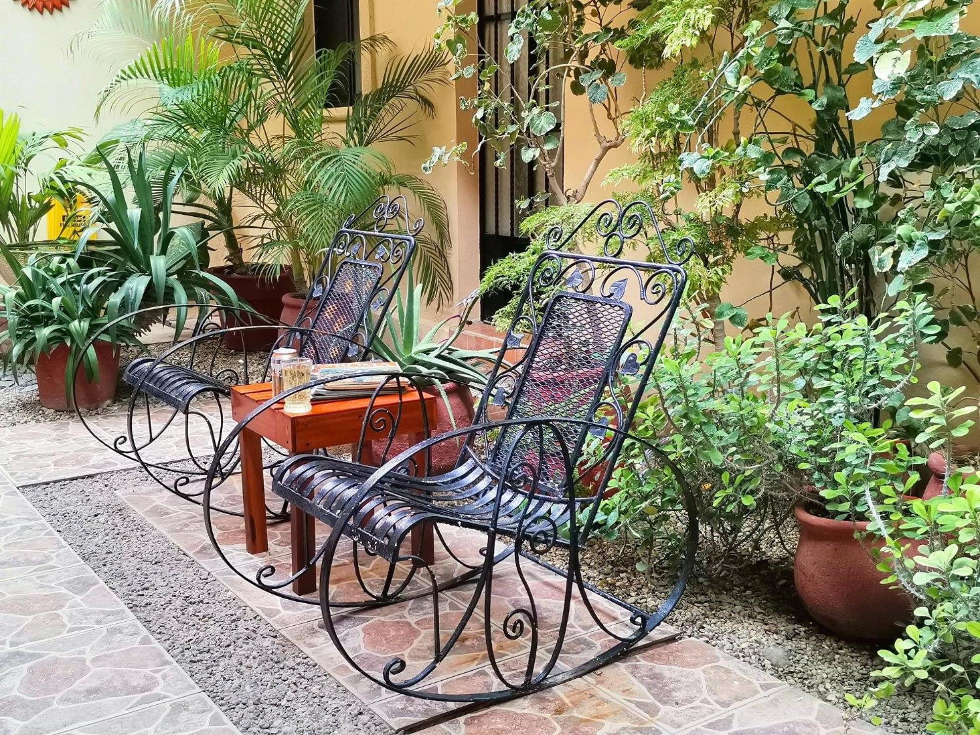 Hotel Casa Pellegrin Merida Exterior photo