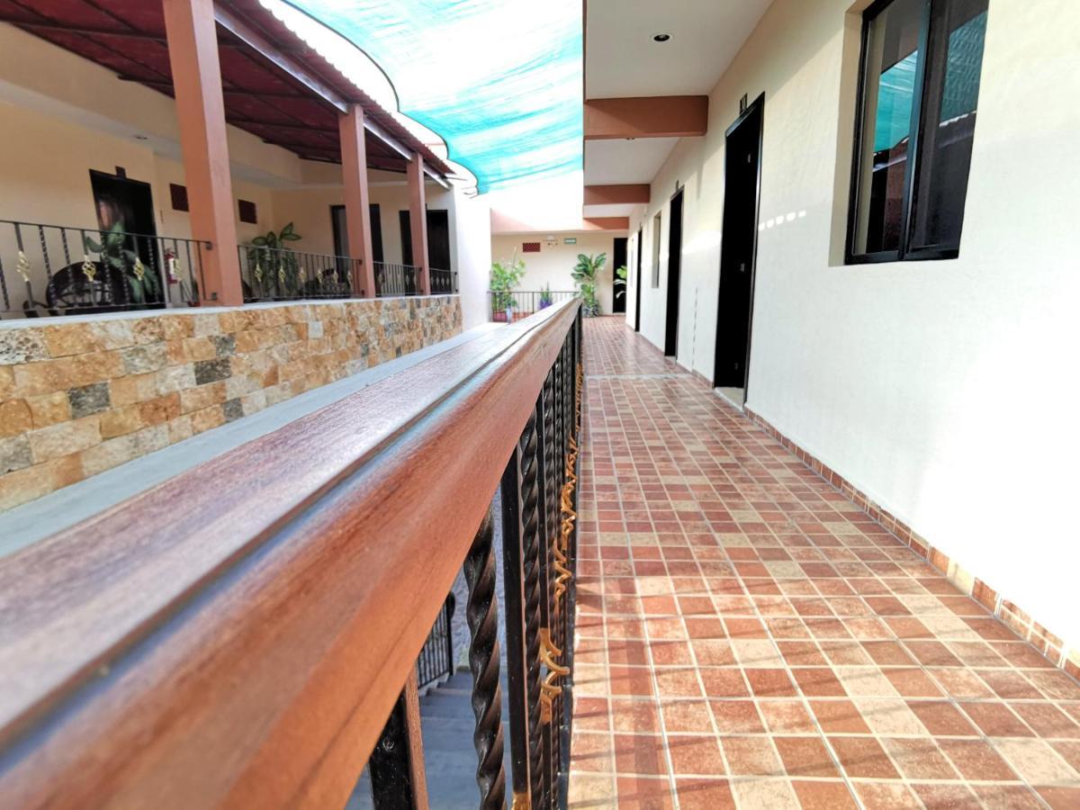 Hotel Casa Pellegrin Merida Exterior photo